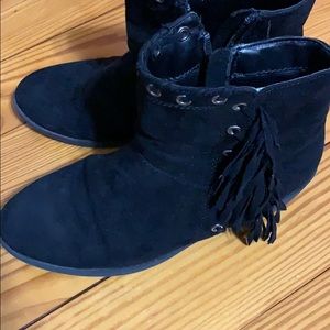 Girls black fringe booties size 6 Justice